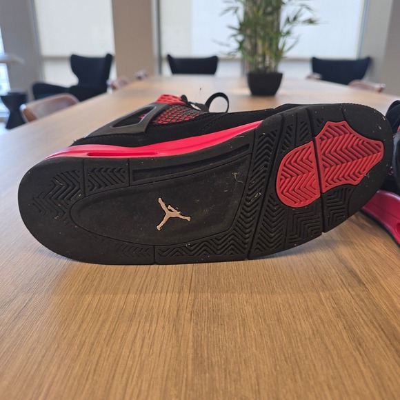 Nike Air Jordan 4 Retro Red Thunder  Black Red US Size 7 - Picture 5 of 8